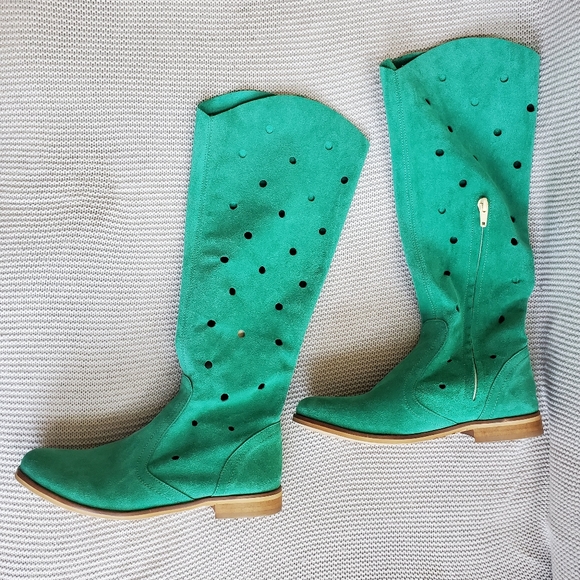 Handmade Green Suede Boots - Picture 1 of 3